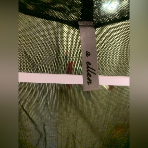 A Ellen Black Sheer Robe - Picture 3 of 3